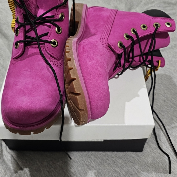 Pink Timberland  boots US size 8 - Picture 3 of 11